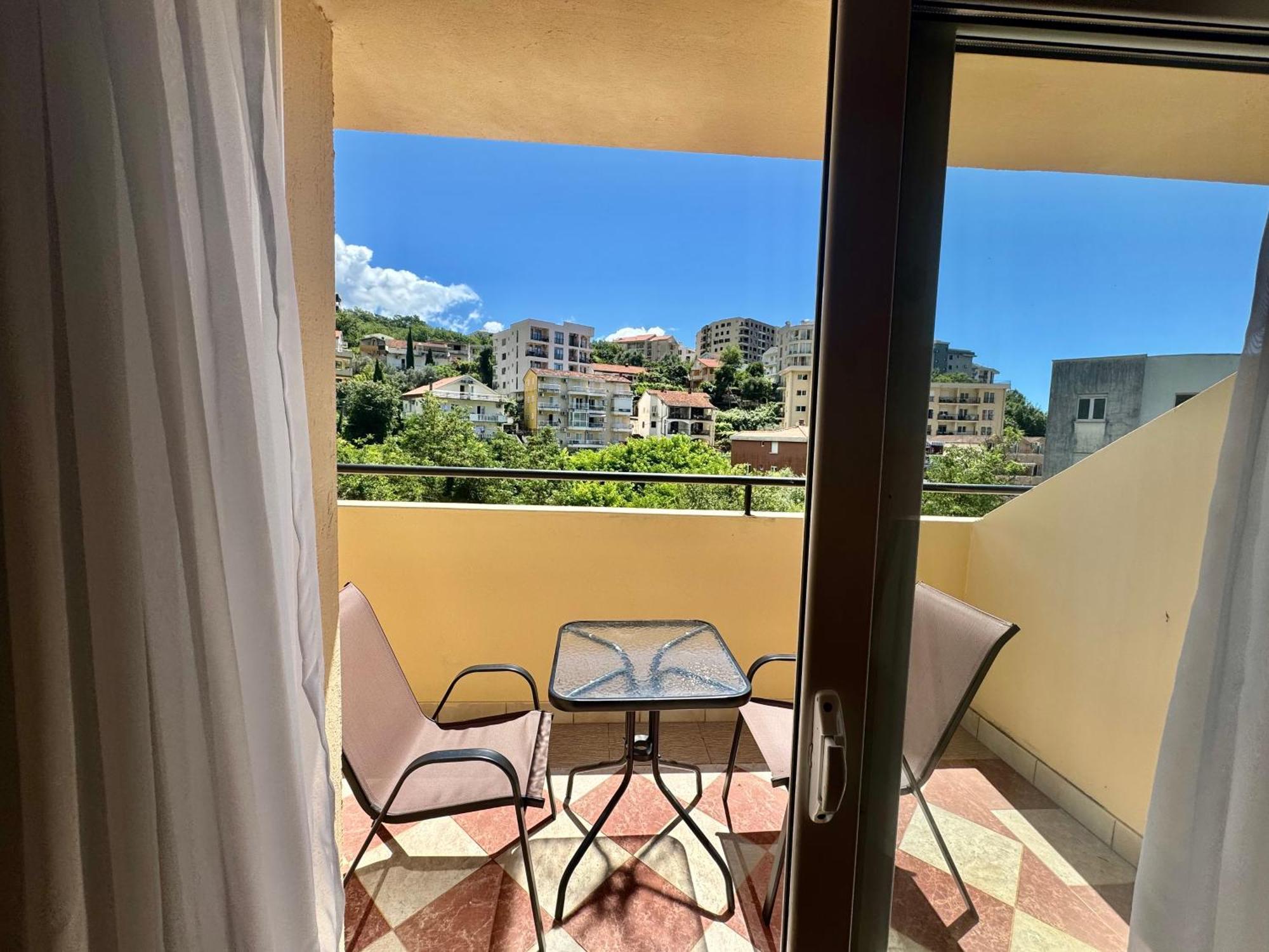 For-A Apartmani Bečići Exterior foto