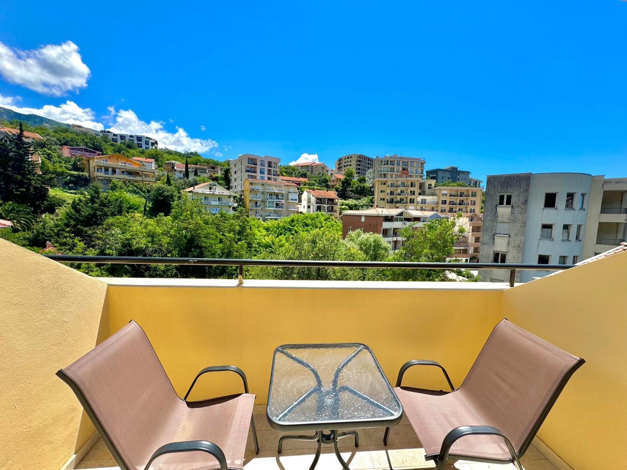 For-A Apartmani Bečići Exterior foto